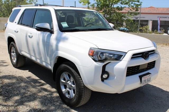 Photo of 2022 White Toyota 4Runner