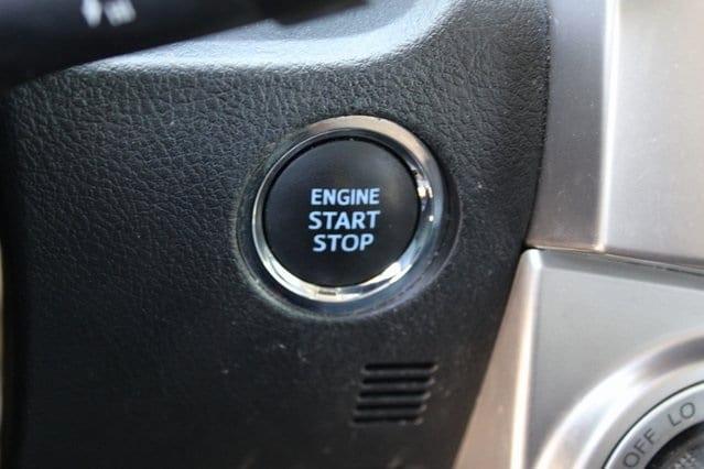 Photo of 2022 White Toyota 4Runner