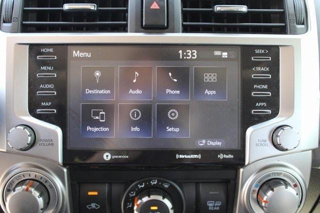 Photo of 2022 White Toyota 4Runner
