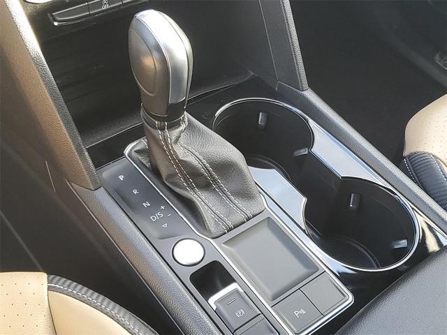 Photo of 2022 Pure White Volkswagen Atlas Cross Sport