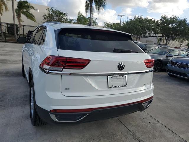 Photo of 2022 Pure White Volkswagen Atlas Cross Sport