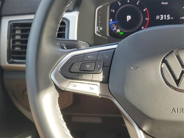 Photo of 2022 Pure White Volkswagen Atlas Cross Sport