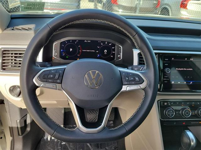 Photo of 2023 Pure White Volkswagen Atlas