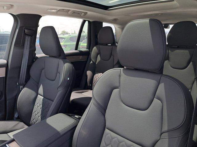 Photo of 2025 Denim Blue Metallic Volvo XC90