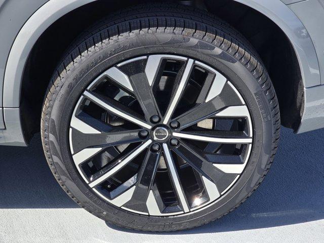 Photo of 2026 Metallic Volvo XC90