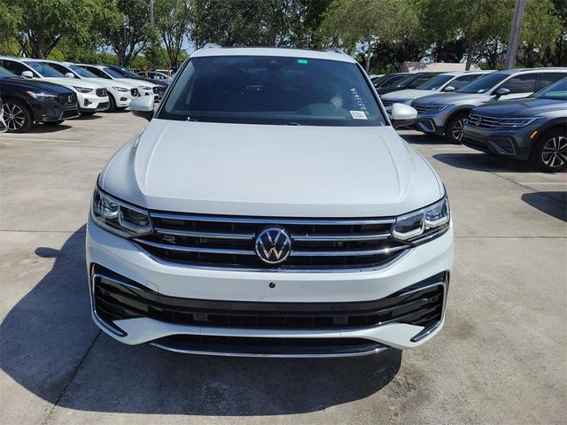 Photo of 2022 Oryx White Pearl Effect Volkswagen Tiguan