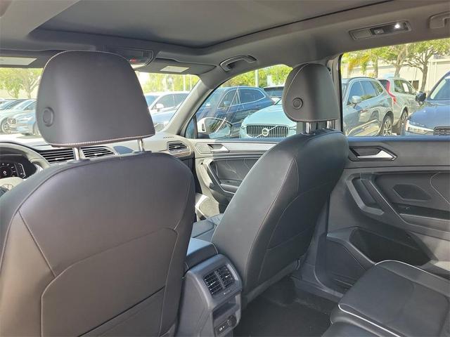 Photo of 2022 Oryx White Pearl Effect Volkswagen Tiguan