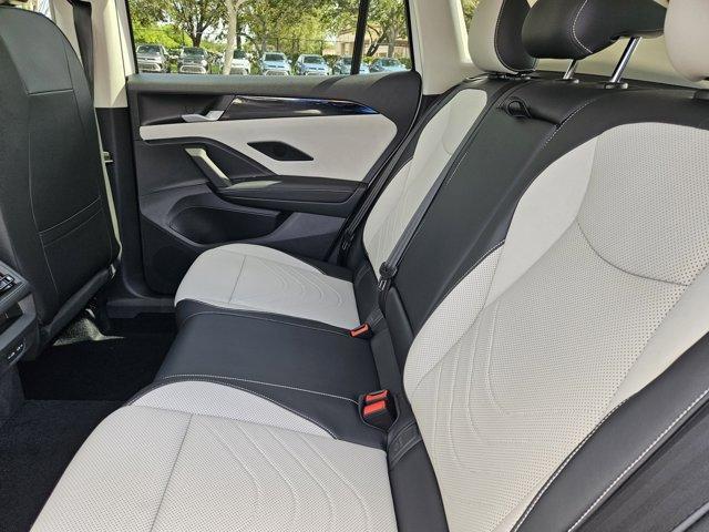 Photo of 2025 Pure White Volkswagen Tiguan