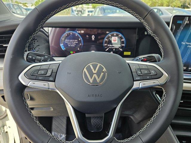 Photo of 2025 Pure White Volkswagen Tiguan