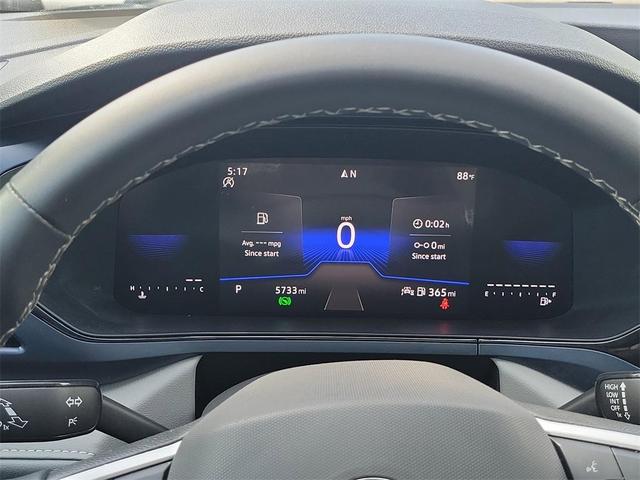 Photo of 2024 Platinum Gray Metallic Volkswagen Taos