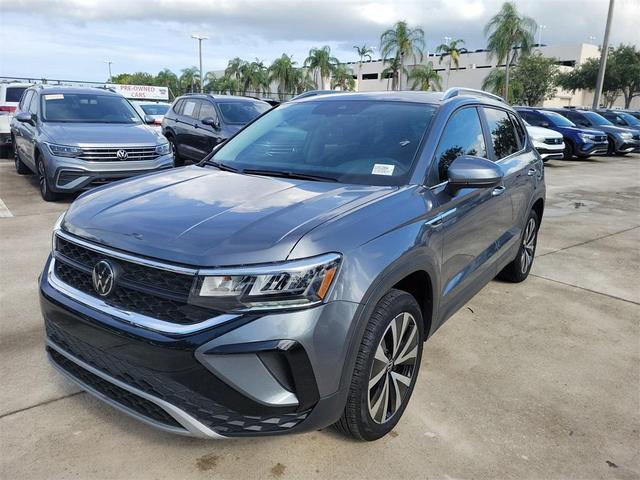 Photo of 2024 Platinum Gray Metallic Volkswagen Taos