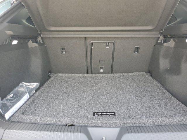 Photo of 2025 Arctic Blue Metallic Volkswagen ID.4