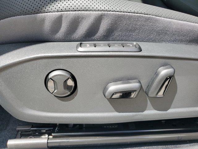 Photo of 2025 Arctic Blue Metallic Volkswagen ID.4