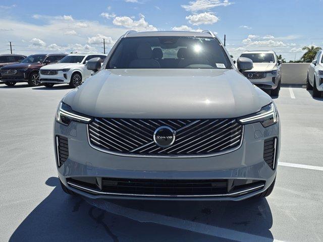 Photo of 2026 Metallic Volvo XC90