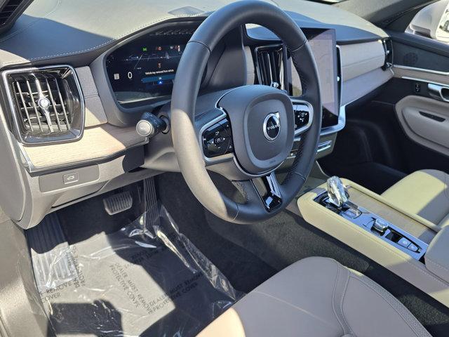 Photo of 2026 Metallic Volvo XC90