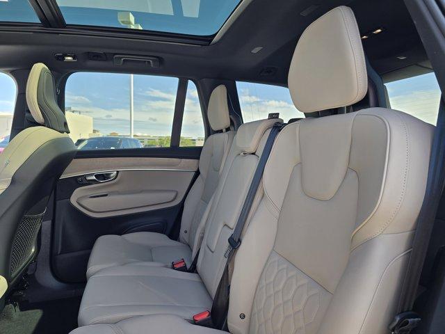Photo of 2026 Metallic Volvo XC90
