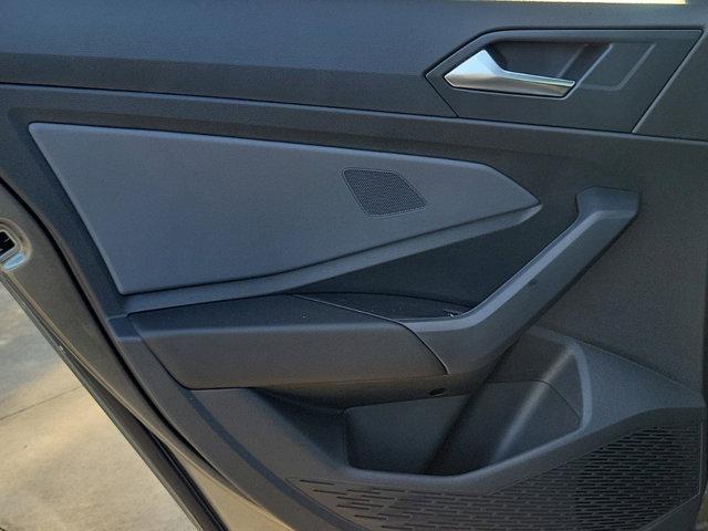 Photo of 2025 Opal White Pearl Effect Volkswagen Jetta