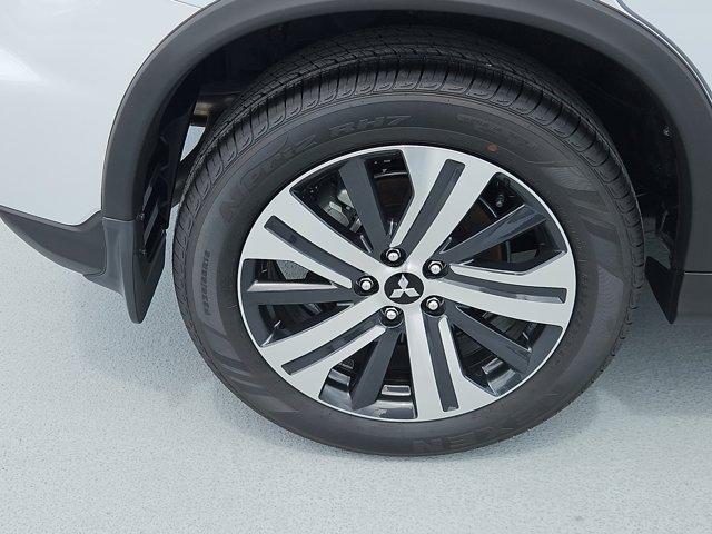Photo of 2025 White Diamond Mitsubishi Outlander Sport