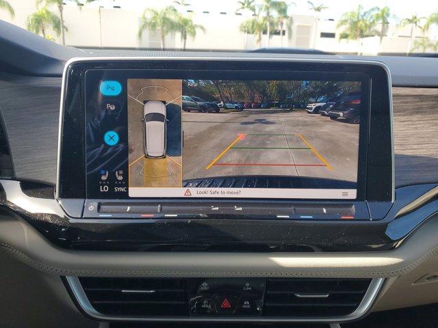 Photo of 2026 Avocado Green Pearl Volkswagen Atlas