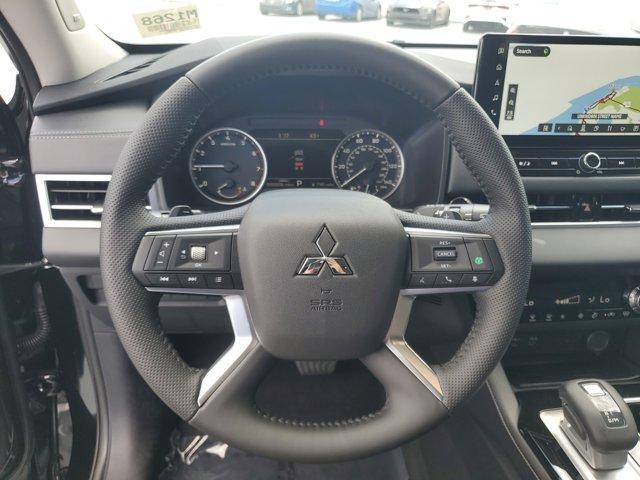 Photo of 2025 Black Diamond Mitsubishi Outlander