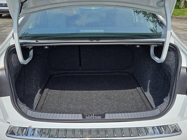 Photo of 2025 Pure White Volkswagen Jetta