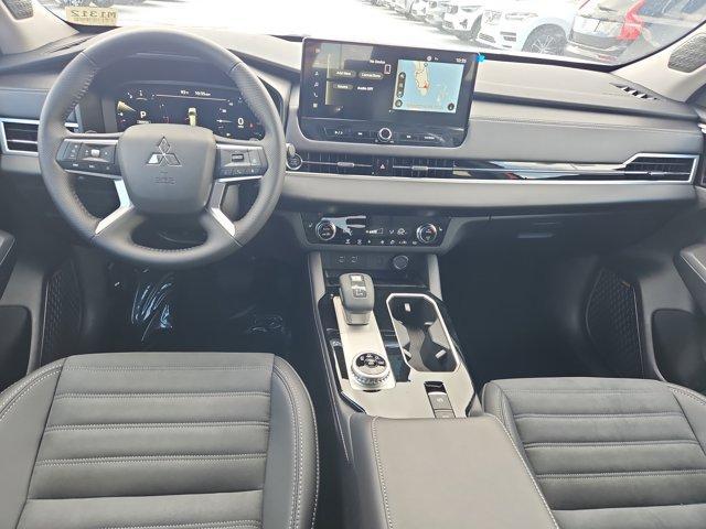 Photo of 2025 Diamond Red Mitsubishi Outlander