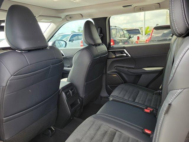 Photo of 2025 Black Diamond Mitsubishi Outlander