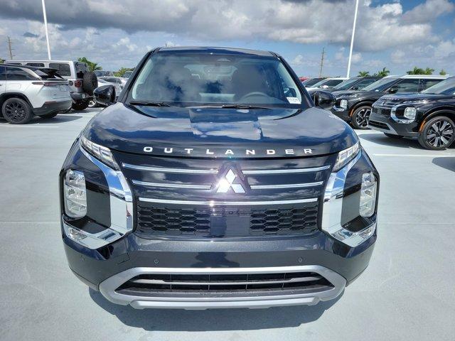 Photo of 2025 Black Diamond Mitsubishi Outlander