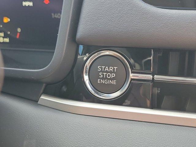 Photo of 2025 Black Diamond Mitsubishi Outlander