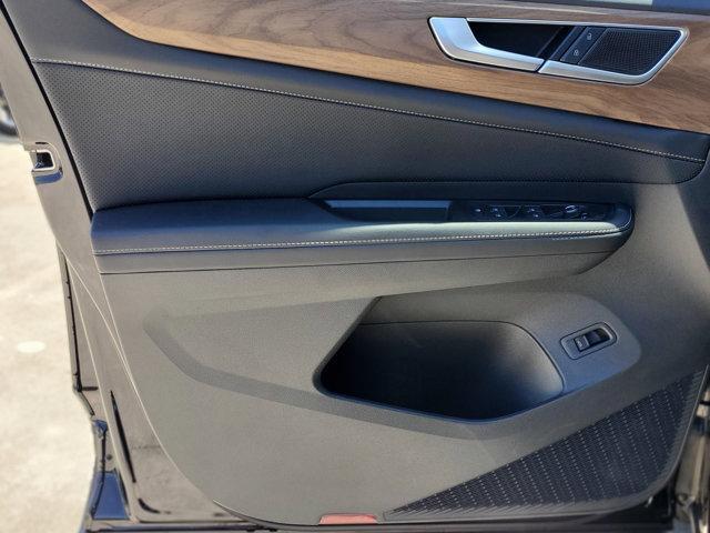 Photo of 2026 Deep Black Pearl Volkswagen Atlas