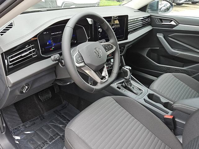 Photo of 2025 Pure White Volkswagen Jetta