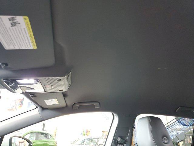 Photo of 2025 Pure White Volkswagen ID.4