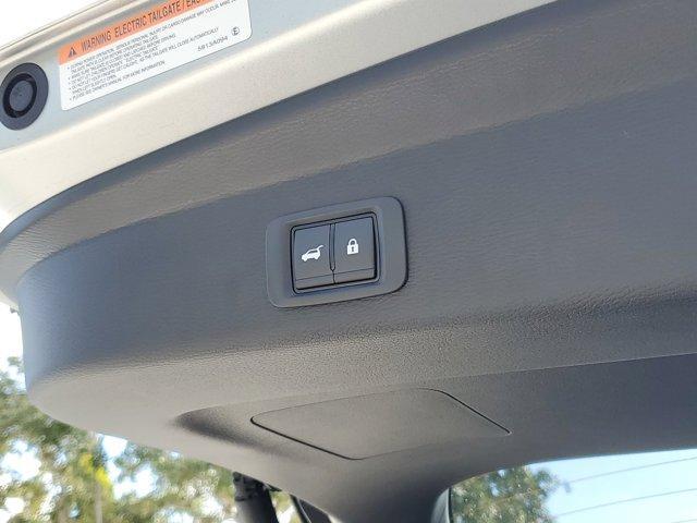 Photo of 2025 Alloy Silver Metallic Mitsubishi Outlander PHEV