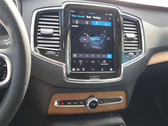 Photo of 2025 Vapour Gray Volvo XC90
