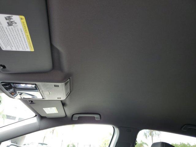 Photo of 2025 Silver Mist Metallic Volkswagen ID.4