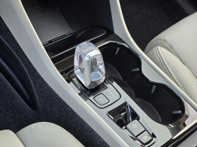 Photo of 2026 Cloud 9 White Volvo XC40