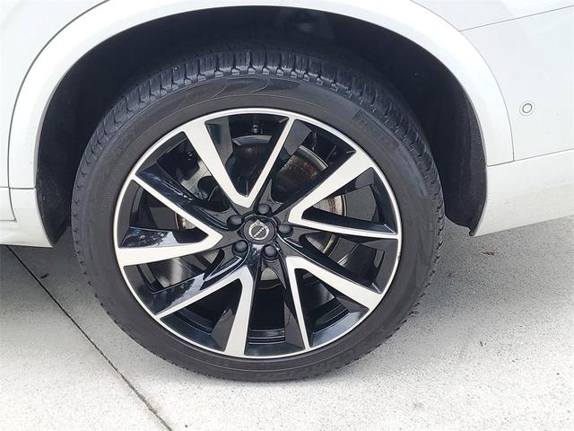 Photo of 2024 Crystal White Volvo XC90