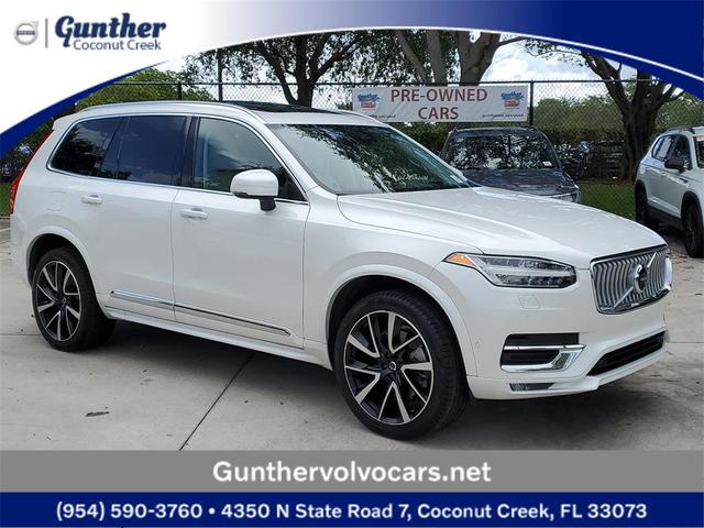 Photo of 2024 Crystal White Volvo XC90