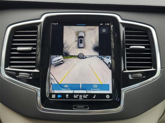 Photo of 2024 Crystal White Volvo XC90