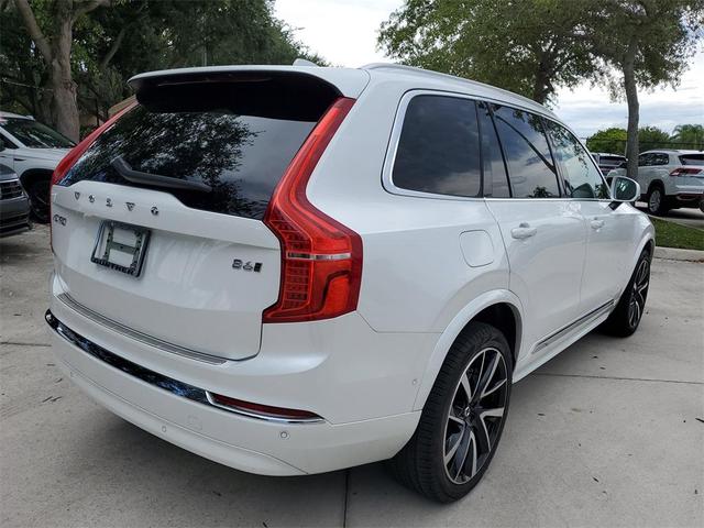 Photo of 2024 Crystal White Volvo XC90