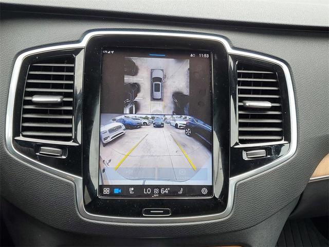 Photo of 2024 Crystal White Volvo XC90