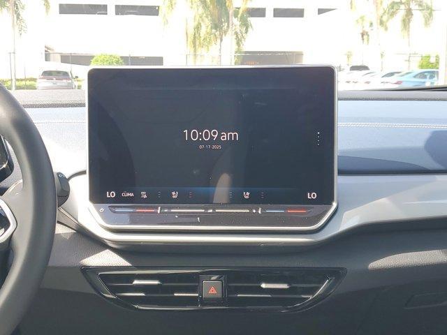 Photo of 2025 Silver Mist Metallic Volkswagen ID.4