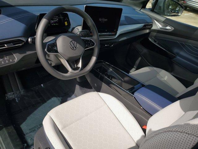 Photo of 2025 Silver Mist Metallic Volkswagen ID.4