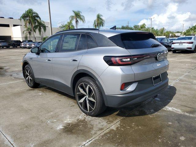 Photo of 2025 Silver Mist Metallic Volkswagen ID.4