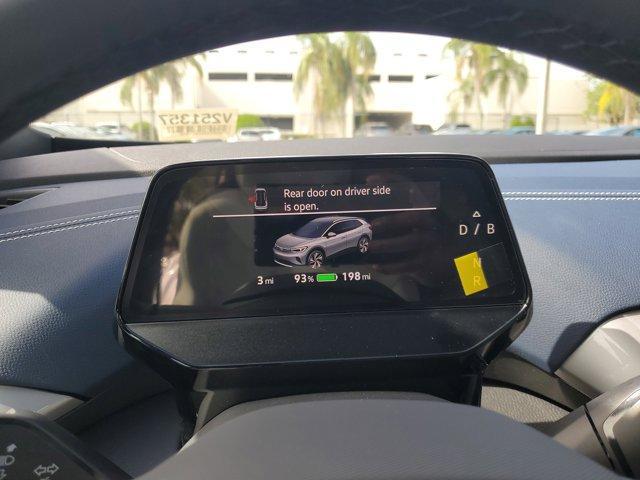 Photo of 2025 Deep Black Pearl Effect Volkswagen ID.4