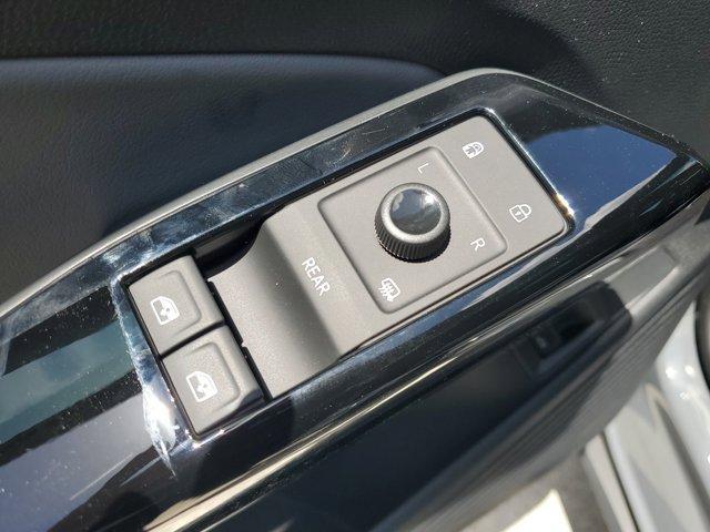 Photo of 2025 Pure Gray Volkswagen ID.4