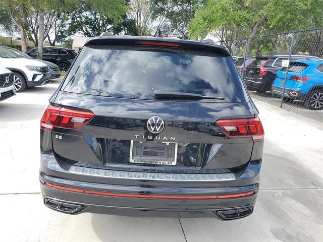 Photo of 2022 Deep Black Pearl Effect Volkswagen Tiguan