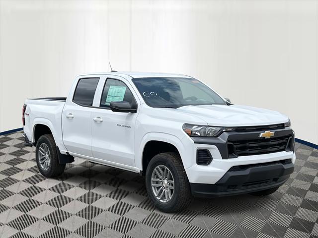 Photo of 2025 Summit White Chevrolet Colorado