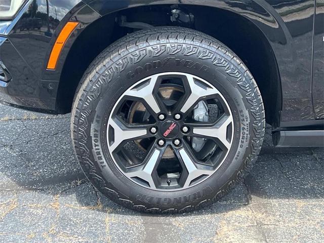 Photo of 2025 Onyx Black GMC Yukon