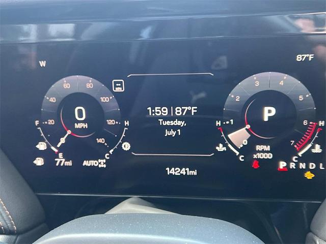 Photo of 2025 Onyx Black GMC Yukon